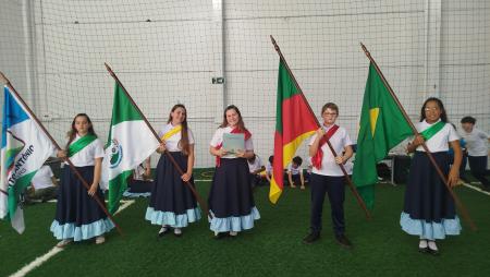 Alunos utilizam história do cavalo Caramelo para apresentações e reflexões
