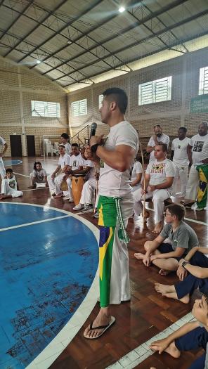 No mês da Consciência Negra, uma tarde para enaltecer a cultura afro e a capoeira